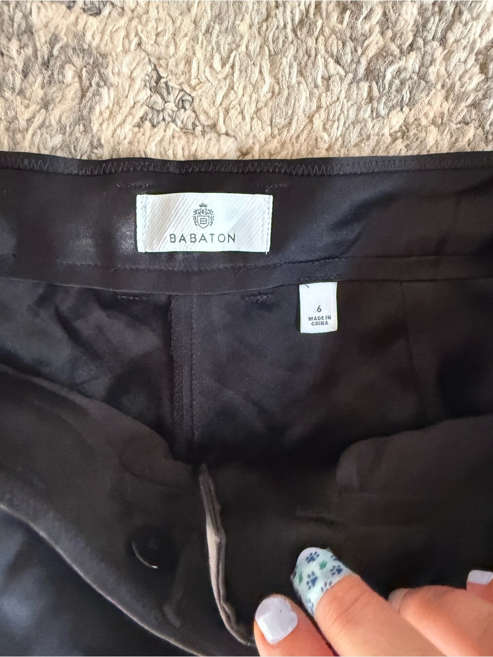 Aritzia Babaton Satin Black Cargo Pants sz: 6 - Picture 3 of 5